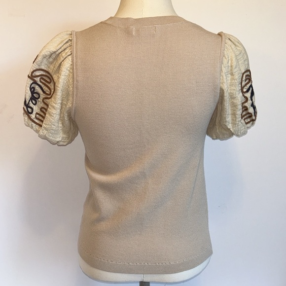 Current air LA Beige Puff Sleeve Top with Embroidered Details Women’s Small - Picture 6 of 10
